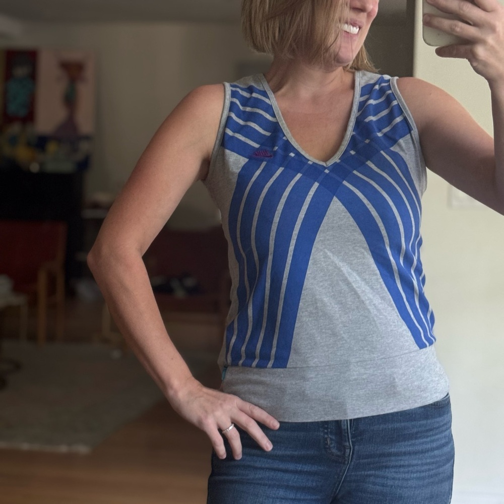 RARE Vintage Nike Women's Gray and Blue Striped Tank Top Track XL Medium Shirt